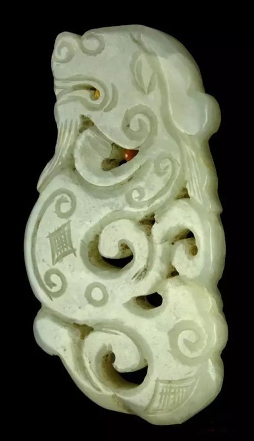 明清时代龙纹玉器的特征探究及其石雕工艺